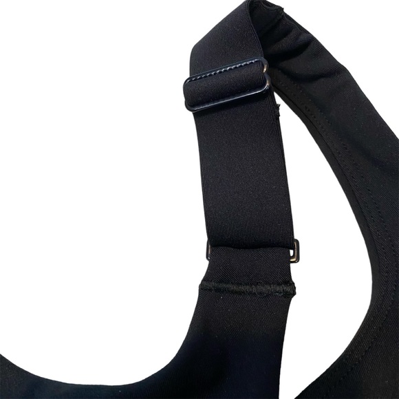 GapFit Racerback Sports Bra Size M NWOT - Picture 4 of 10